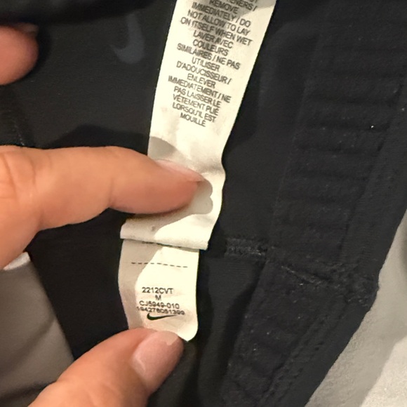 Nike Black Racerback Performance Sports Bra - Picture 3 of 3